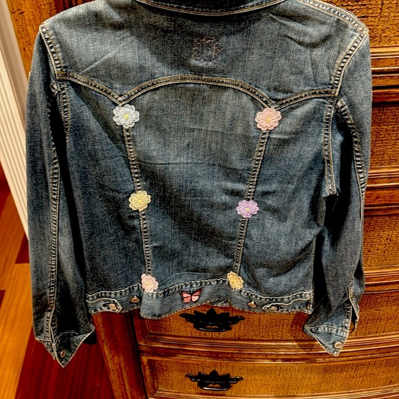 Gap denim jean jacket with various iron decals. - Picture 5 of 5